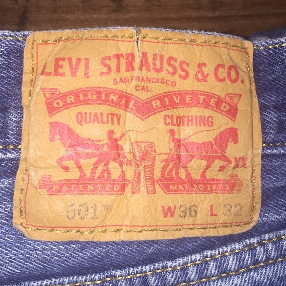 Levi’s 501 Button Fly Distressed Jeans - Picture 2 of 7